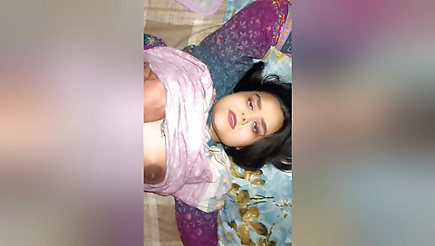 Pakistani Boy Fucked Chubby Neighbor Aunty