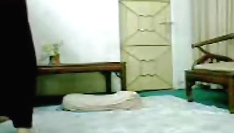 Horny Punjabi House Wife Caught Fucking On