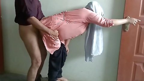 Desi Indian Married Aunty Ki Chudai Hot Aunty Ne Apne Yar Se Chudwaya Muslim Hijabi Desi Aunty