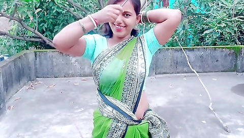 Desi Sexy Randi Ki Park Me Chudai Hindi Audio