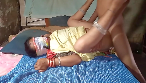 Dhire Se Daliye, Virgin Hu - Desi Girl 18+ Talking Dirty In Hindi And Losing Her Anal V