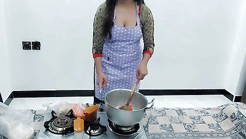 Pakistani Village Wife Has Anal Sex In Kitchen While She Is Cooking With Clear Hindi Audio
