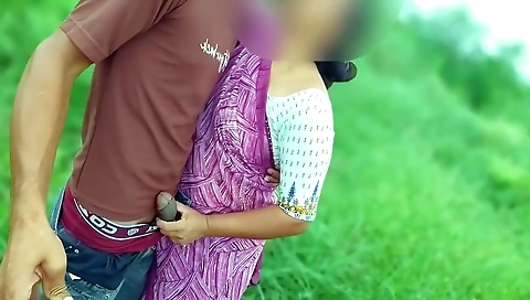 Village Bhabhi In Desi Enjoy Early Morning Sex With Her Devar In Jungle, Outdoor Jungle Sex