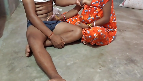 Padosi Ki Wife Ko Usi Ke Home Me Choda