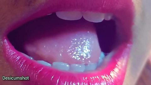 Hot Girlfriend Lips Play With Her Boyfriend