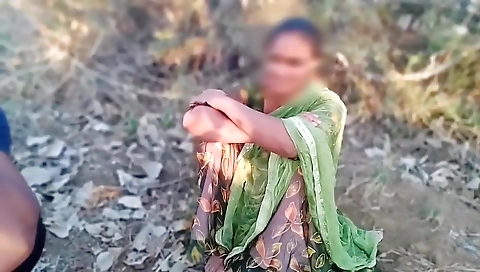 Indian Village Stepsister Sex In Jungle, Stepsister Fucked By Stepbrother, She Wants To Get Pregnant