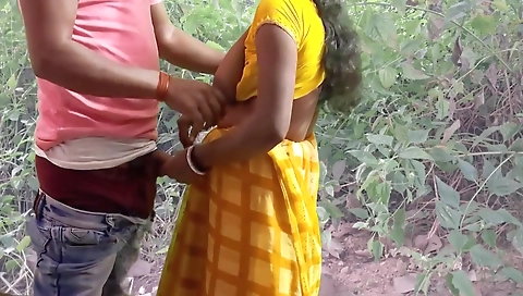 Bhabhi Come On Forest