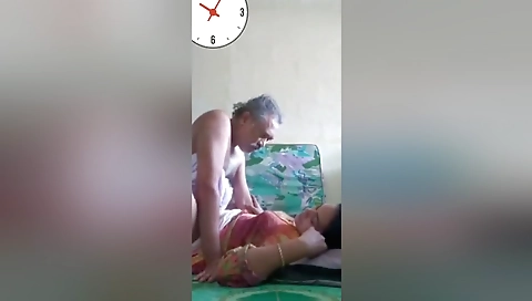 Today Exclusive -desi Mature Aunty Fingering And Fucking 1