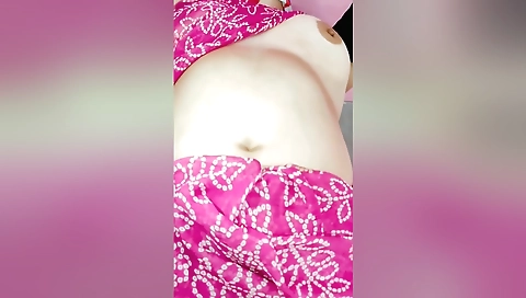 Stepsister-in-law Lifted The Saree