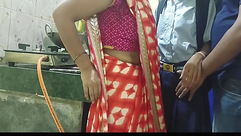 Kitchen Me Step Mom Or Step Daughter Ko Ne Ache Se Choda