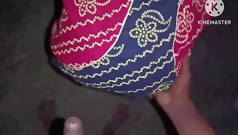 Raat Mein Bhabhi Ko Aam Ki Bagan Mein Bulakar Chudai Ki