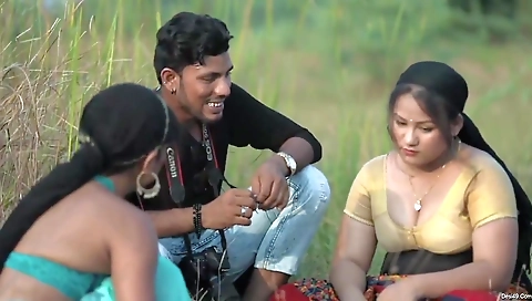 Today Exclusive- Desi Girls