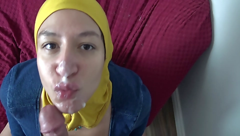 Passionate Turkish Nympho Milf Gives Best Blowjobs In New York City