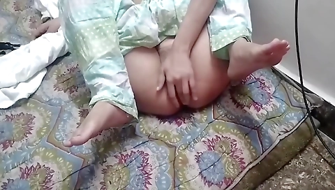 College Girl Ko Paise Dekar Jabar Dasti Pela