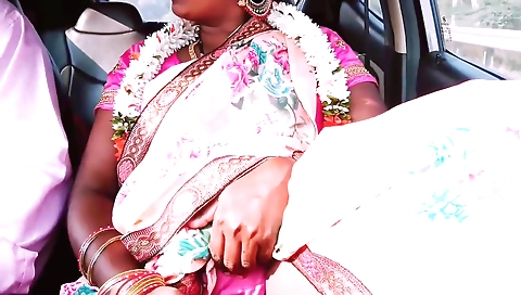 Indian Car Sex Pink Saree Bhabi Try To Fucking With Boy Friend. Telugu Firty Talks