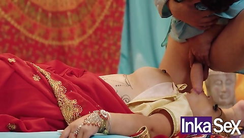 Chudai - Milf Hindu De Grandes Tetas Le Es Infiel A Su Esposo Con Masajista Pervertido With Tetas Grandes And Sharon Piel Morena