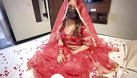 Suhagraat Ka Thofa - Pehla Raat Mein Dulhan Ki Gand Mari Jordaar Anal Desi With Village Bhabhi