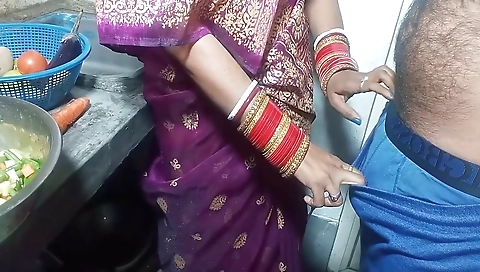 Morning Kitchen Xxx Fucking In Standing Doggy - Bhabhi Ko Kitchen Me Choda With Devar Bhabhi And Morning Sex