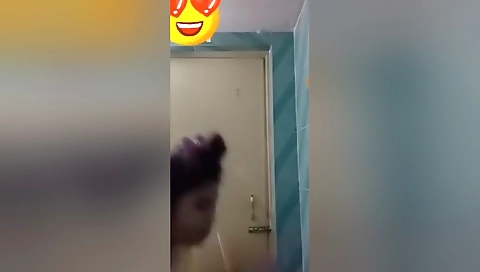 Today Exclusive- Cute Bangla Girl Showing Her Boobs