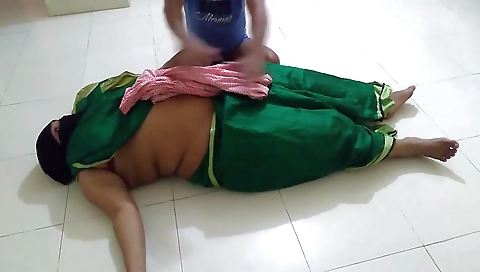 Indian Thakur Baba Ne Priya Bhabhi Ko Mast Choda (gujarati Baba Fucking Desi Bhabhi) Hindi Clear Audio