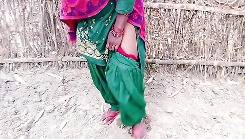 Bihar Tr Xhtad Village Nomita Bhabhi Fingerings Outdoors With Village Bhabhi