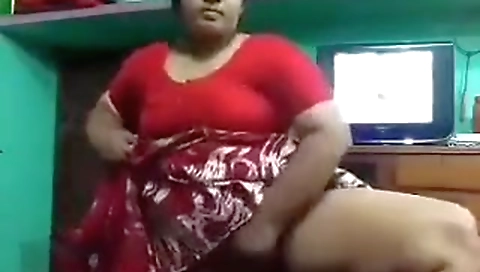 Big Ass Bangladeshi Wife Showing Pussy