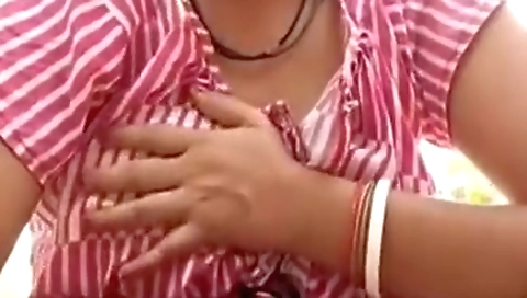 Cute Indian Bhabi Showing Pussy Outdoor