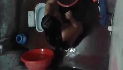 Bathing Video Of Indian Neighbor Aunty