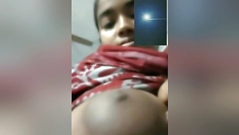 Cute Desi Village Girl Showing Her Boobs On Video Call
