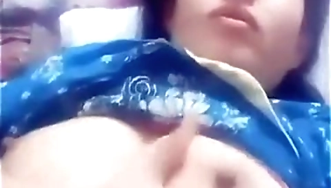 Today Exclusive- Paki Girl Shows Her Boobs