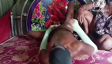 Bhabhi Ki Chut Chatate Pani Nikala Bahut Maja Aaya