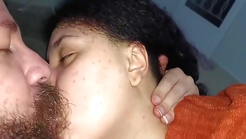Sexy And Delicious Kiss On The Big Lips Of The Bitch, Licking And Smearing Everything