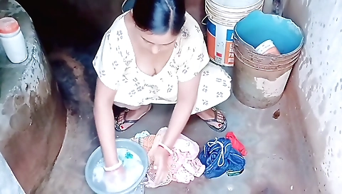 My Bengali Stepmom Sucking My Dick