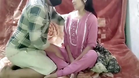 Bhabhi Ko Gandi Gandi Video Dikha Kar Jabar Dasti Pela