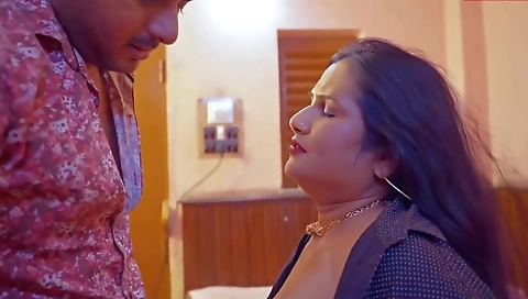 Hot Youtube Model Fucking With New Vlogger! Desi Hot Sex