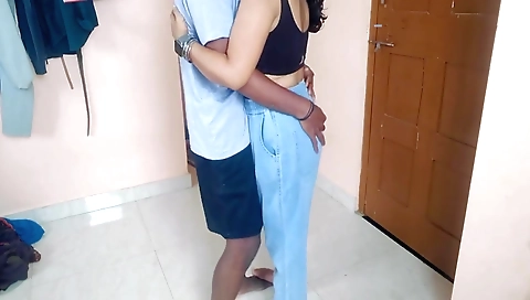 Girlfriend Ki Chudai In My College Hostel Room