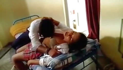 Indian Porn Site Presents College Desi Sex Video Of Pune Girl