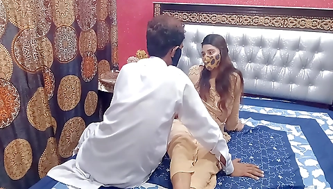 Indian Desi Bhabhi Kam Krti Thak Gai Dever Ny Lund Chut Mai Thok Diya Big Boobs Indian Desi Aunty Sex