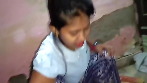 Desi Local Village Teen 18+ Girl Outdoor Xxx Video, Indian Beautiful Village Girl Outdoor Sex Video - Village Outdoor