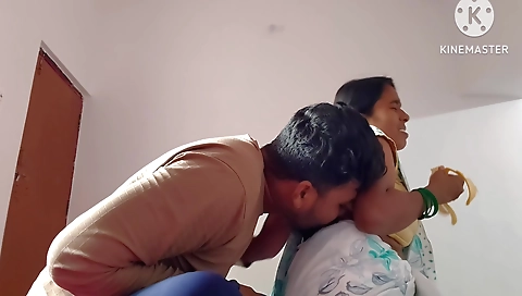 Devar Bhabhi - Sadi Vali Bhabhi Xxx - Bhabhi Apne Devar Ka Sar Ki Masaj Kar Rahe Hain Uske Bad Ko Ek Nai Sadi Dilata Hai Bhabhi Aaj Khush He