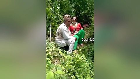Today Exclusive- Nepali Mature Couple Out Door Fucking