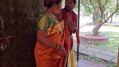 Indian Pandit Fucked Bhabhis Pussy And Ass