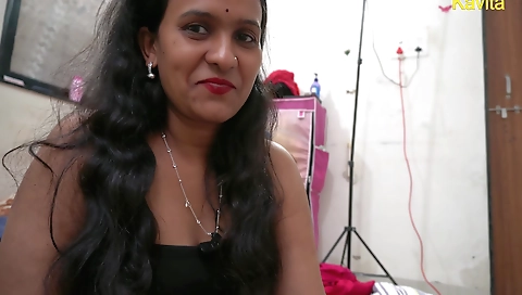 Desi Indian Kavita Close Up Creampie Fuck With Shaved Pussy And Pussy Licking Close Up And Blowjob