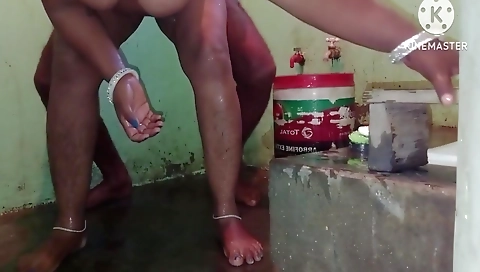 Bhabhi Naha Ri Thi Chup Kar Dekh Tha Fir Doggy Style Me Chudai Ki