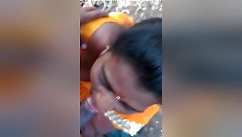 Village Randi Bhabhi Give Blowjob In Outdoor
