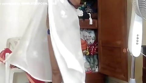 Indian Desi Tamil Mallu House Wife