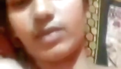 Today Exclusive- Sexy Desi Girl Showing Her Boobs And Pussy On Video Call 4