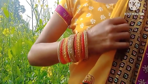 Indian Outdoor Milk Sex Beauty Ne Khet Me Jakar Maja Kiya