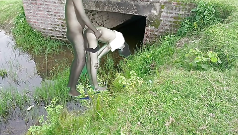 New Indian Muslim And Desi Boyfriend Girlfriend Sex Video And Desi Fucked Girlfriend Outdoor Sex Video Xvideo Xxx