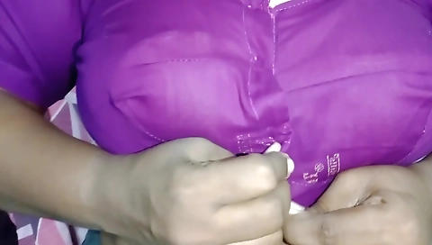 A Beautiful Tamil Wife, Tying A Sexy Saree, Arouses Lust And Leaves For Work